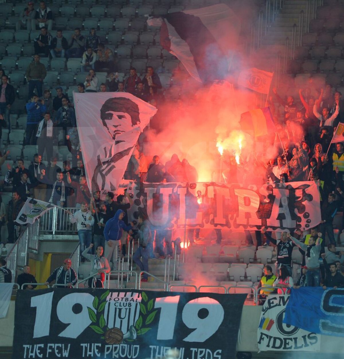 Galerie FOTO Galeria lui U Cluj a fost de Liga Campionilor » Spectacol în tribunele de pe Cluj Arena