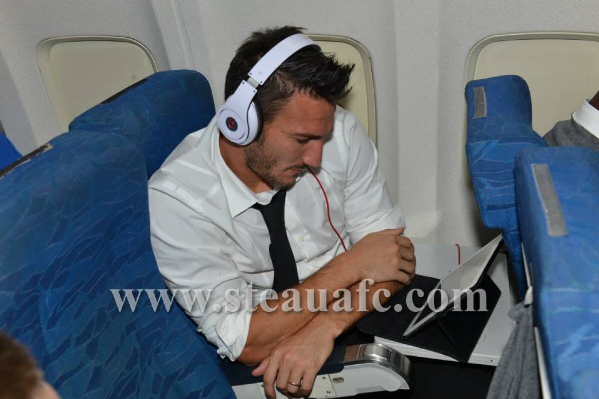 FOTO Steliştii au ajuns în Germania » Imagini din avion şi de la sosire!