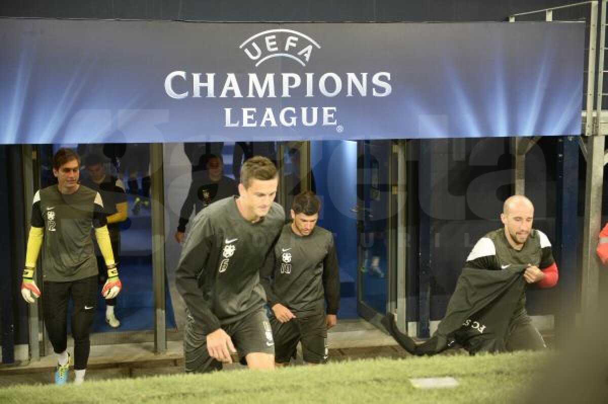 FOTO Tănase, împărat la Gelsenkirchen » Imagini inedite de la antrenamentul oficial al Stelei