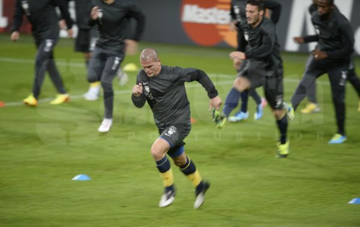 FOTO Tănase, împărat la Gelsenkirchen » Imagini inedite de la antrenamentul oficial al Stelei