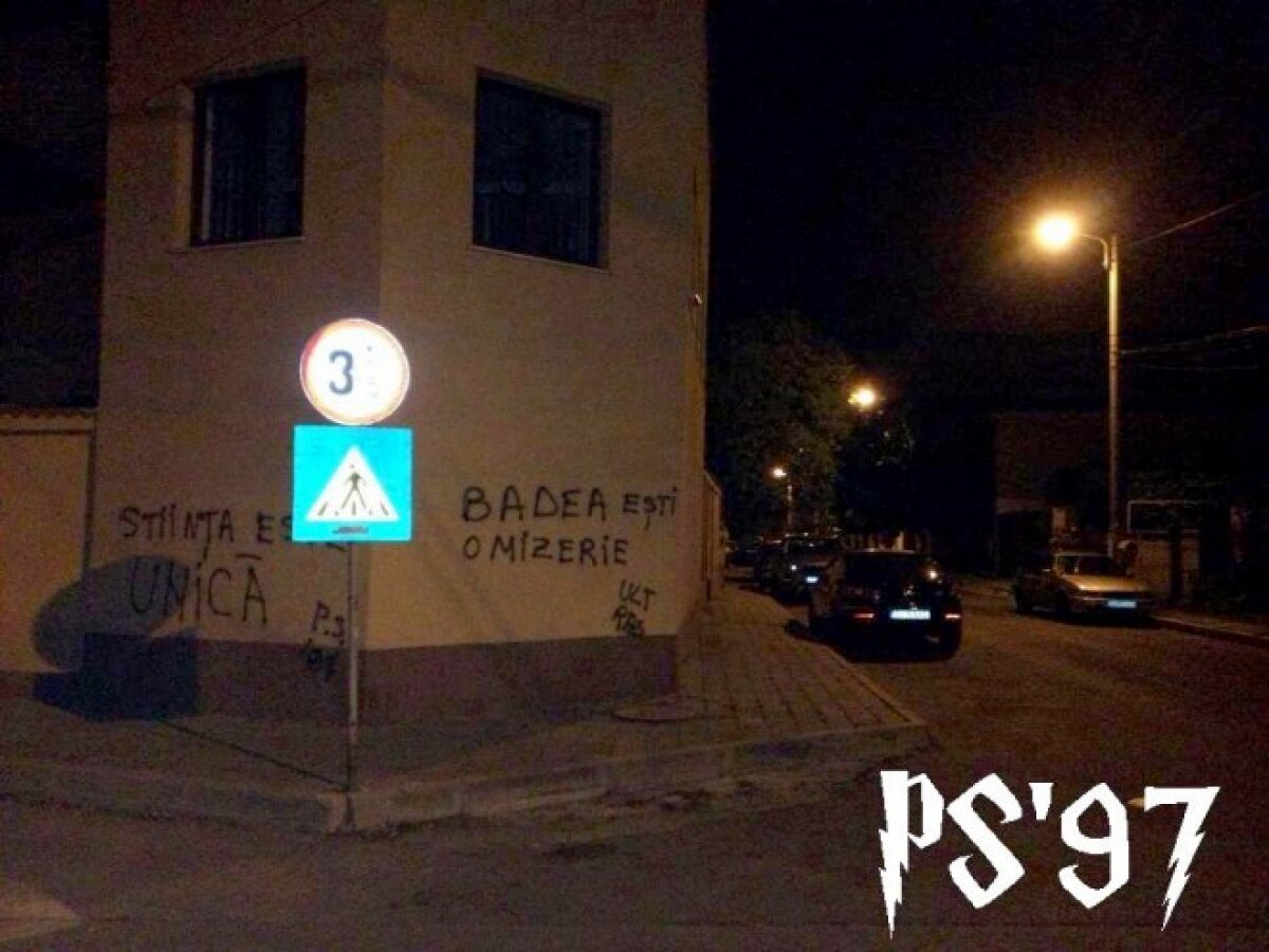 FOTO Ca la olteni, la nimeni! » Fanii Universităţii au vrut să vopsească locuinţa lui Pavel Badea, dar au nimerit la vecin :D