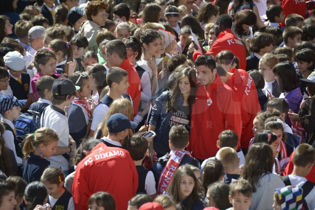 "Ora de Dinamo" a avut un nou episod » UPDATE / Mulţescu a avut un idol stelist: "Îi susţin şi în meciul de diseară"