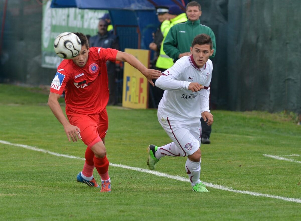 VIDEO şi FOTO Victorie pentru Vio » Rapidul s-a impus din penalty la Tărlungeni. Următorul meci va fi cu Moldovan pe bancă