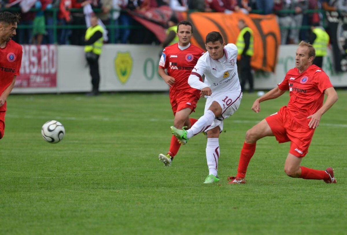 VIDEO şi FOTO Victorie pentru Vio » Rapidul s-a impus din penalty la Tărlungeni. Următorul meci va fi cu Moldovan pe bancă