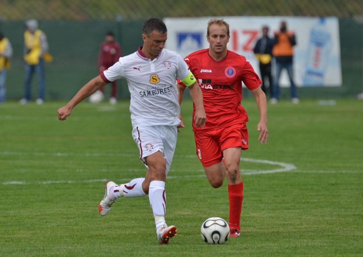 VIDEO şi FOTO Victorie pentru Vio » Rapidul s-a impus din penalty la Tărlungeni. Următorul meci va fi cu Moldovan pe bancă