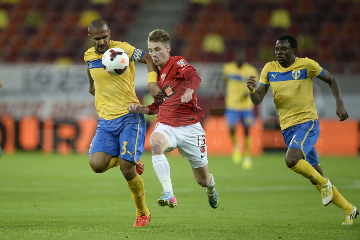 FOTO şi VIDEO Eroul Bălgrădean » Portarul dinamovist i-a salvat lui Mulţescu un punct cu Petrolul, 1-1