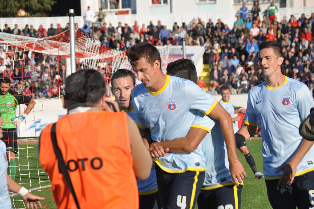 FOTO şi VIDEO Botoşani - Steaua 1-2 » Roş-albaştrii au urcat pe primul loc în Liga 1