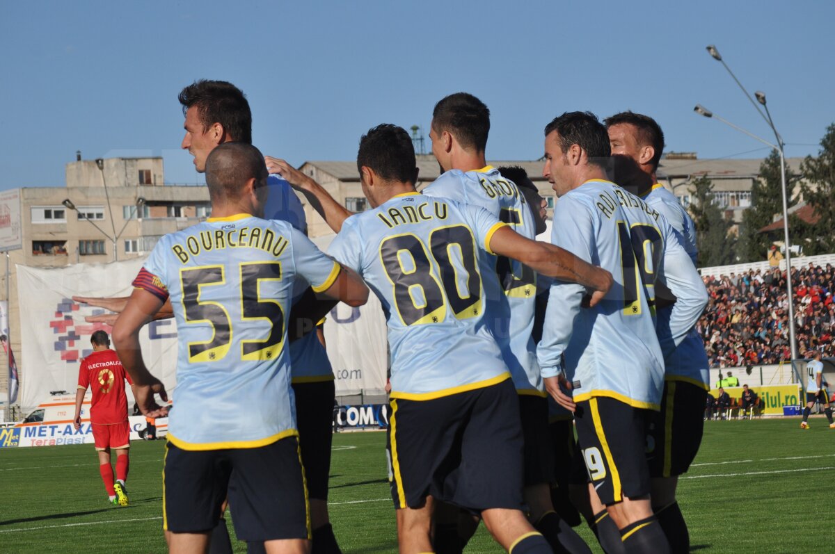 FOTO şi VIDEO Botoşani - Steaua 1-2 » Roş-albaştrii au urcat pe primul loc în Liga 1