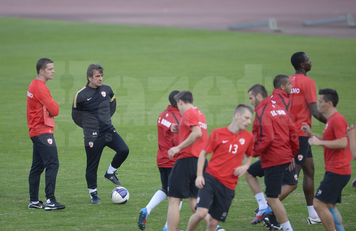 FOTO Primul antrenament al lui Stoican ca antrenor al Dinamo » Vîrsta, principalul avantaj al "cîinilor"!