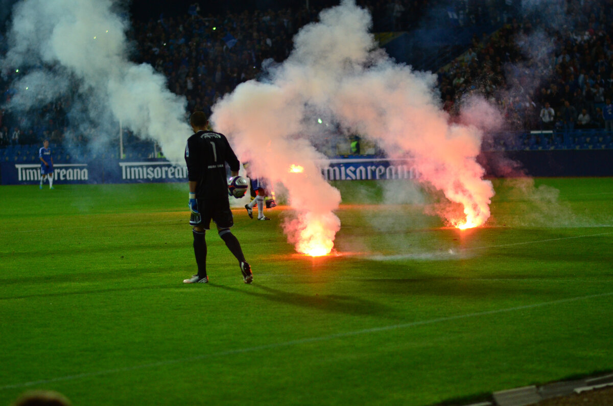 VIDEO+FOTO Ciocniri violente la Severin » Fanii Craiovei şi cei ai Petrolului s-au bătut pe străzi!