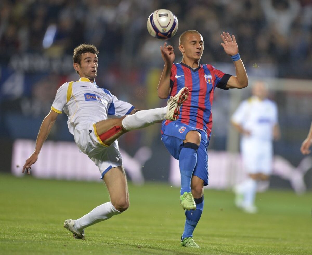 FOTO O simplă joacă pentru calificarea în optimile Cupei » Steaua - Avîntul Bîrsana 4-0