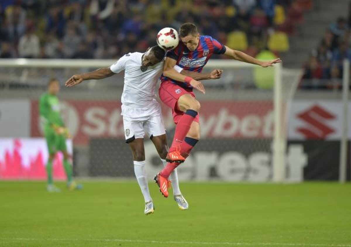 VIDEO+FOTO Victorie şi conflict » Steaua a învins ACS Poli, 3-0, însă ultraşii "roş-albştrilor" au declanşat războiul cu conducerea