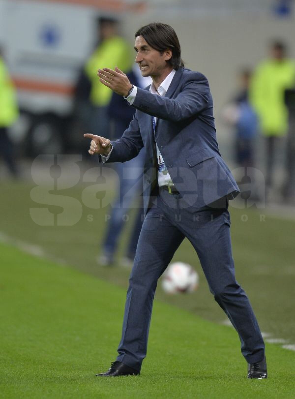 VIDEO+FOTO Victorie şi conflict » Steaua a învins ACS Poli, 3-0, însă ultraşii "roş-albştrilor" au declanşat războiul cu conducerea