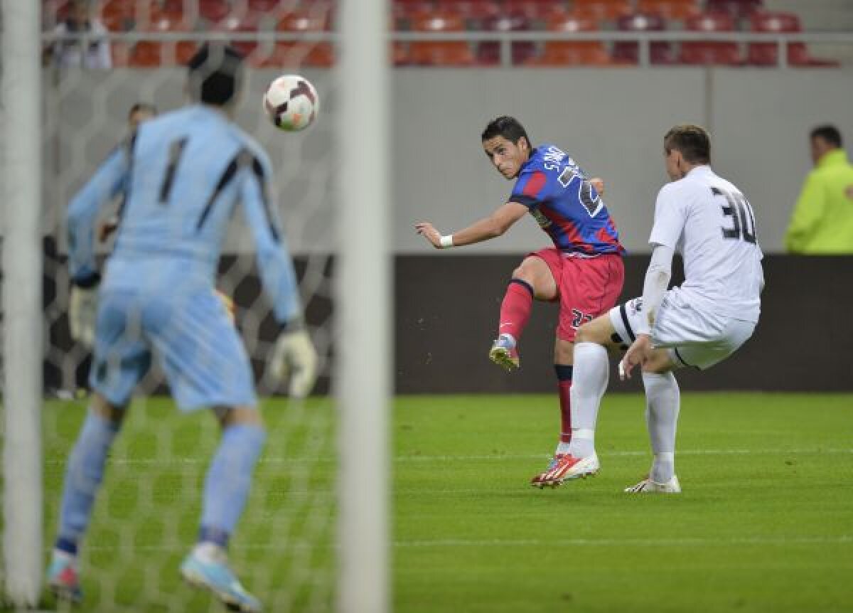 VIDEO+FOTO Victorie şi conflict » Steaua a învins ACS Poli, 3-0, însă ultraşii "roş-albştrilor" au declanşat războiul cu conducerea