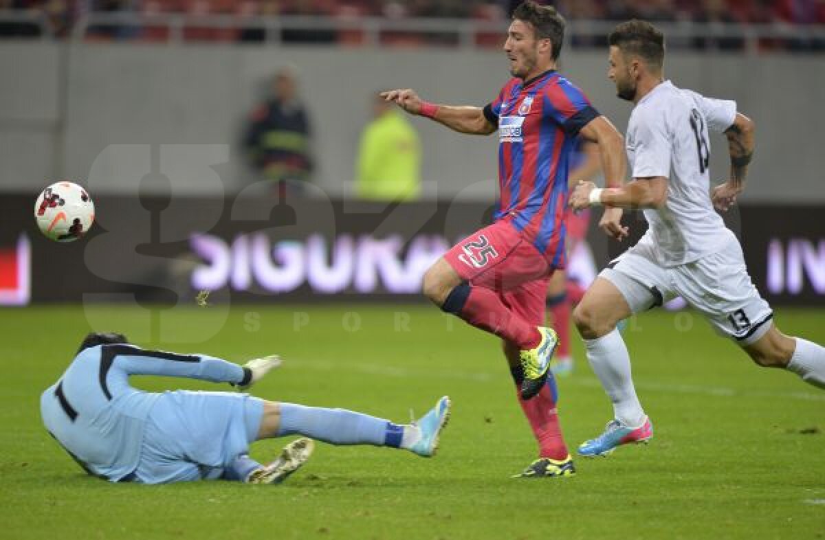VIDEO+FOTO Victorie şi conflict » Steaua a învins ACS Poli, 3-0, însă ultraşii "roş-albştrilor" au declanşat războiul cu conducerea