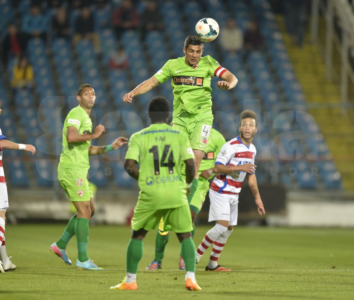 FOTO + VIDEO Oţelul - Dinamo 1-2 » "Cîinii" lui Stoican au urcat pe locul 7
