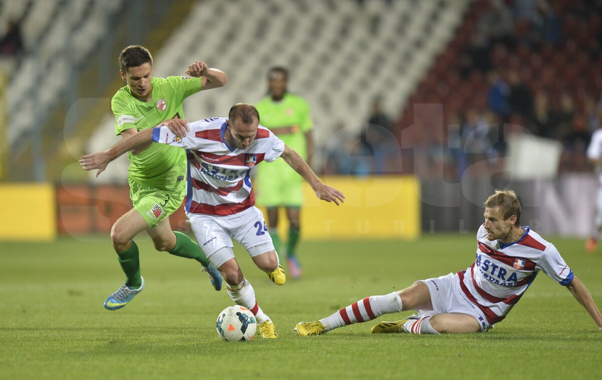 FOTO + VIDEO Oţelul - Dinamo 1-2 » "Cîinii" lui Stoican au urcat pe locul 7