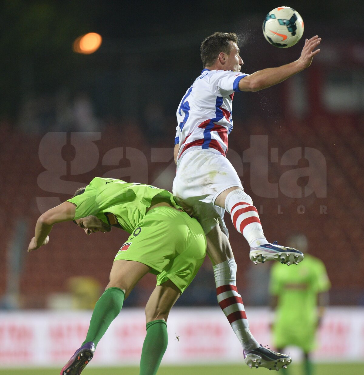 FOTO + VIDEO Oţelul - Dinamo 1-2 » "Cîinii" lui Stoican au urcat pe locul 7