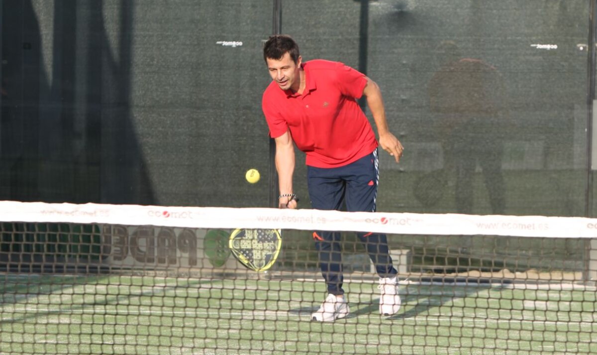 VIDEO & FOTO Altfel de tenis :) S-au inaugurat primele terenuri de padel din România