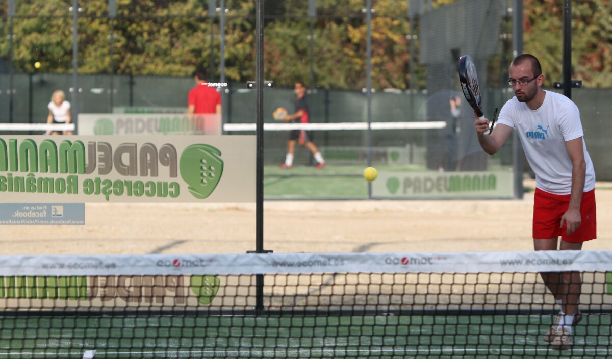 VIDEO & FOTO Altfel de tenis :) S-au inaugurat primele terenuri de padel din România