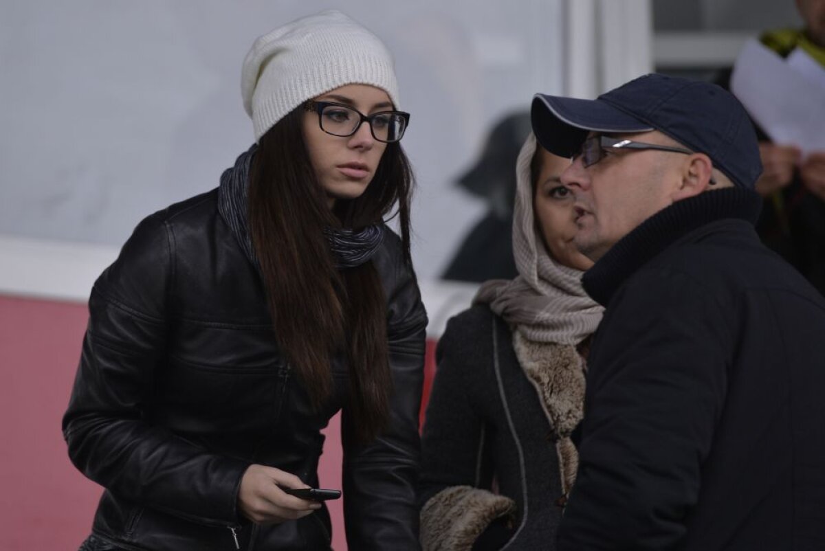 FOTO Pitici într-o lume a uriaşilor » Trupa de puşti a Stelei n-are nici o treabă cu UEFA Youth League: 0-4 cu Chelsea