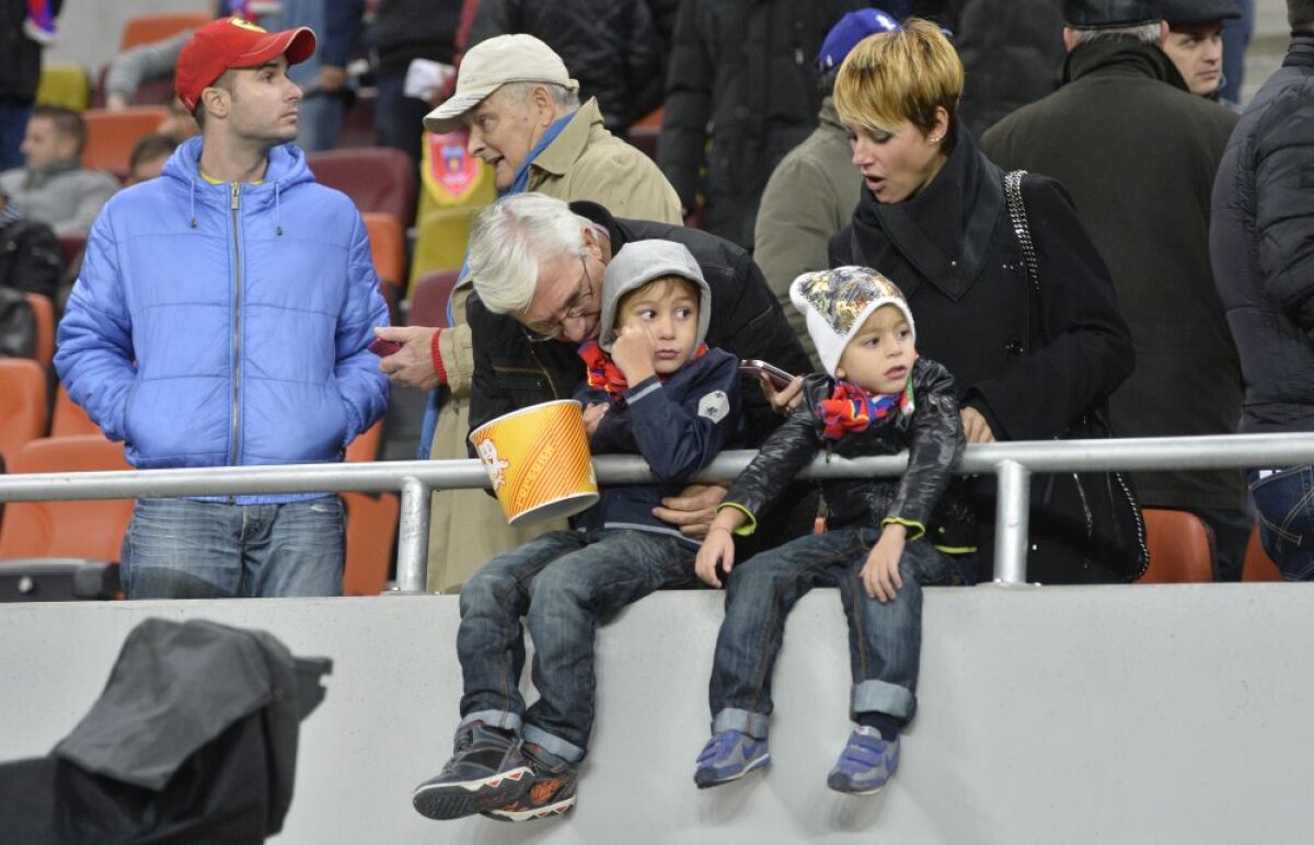 FOTO Steaua polară » Campionii României n-au mai reuşit să umple Naţional Arena