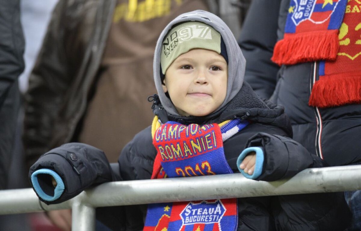 FOTO Steaua polară » Campionii României n-au mai reuşit să umple Naţional Arena
