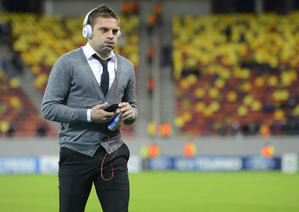 FOTO Instantaneele meciului » Chiar dacă stadionul nu s-a umplut, tribunele au fost pline de culoare