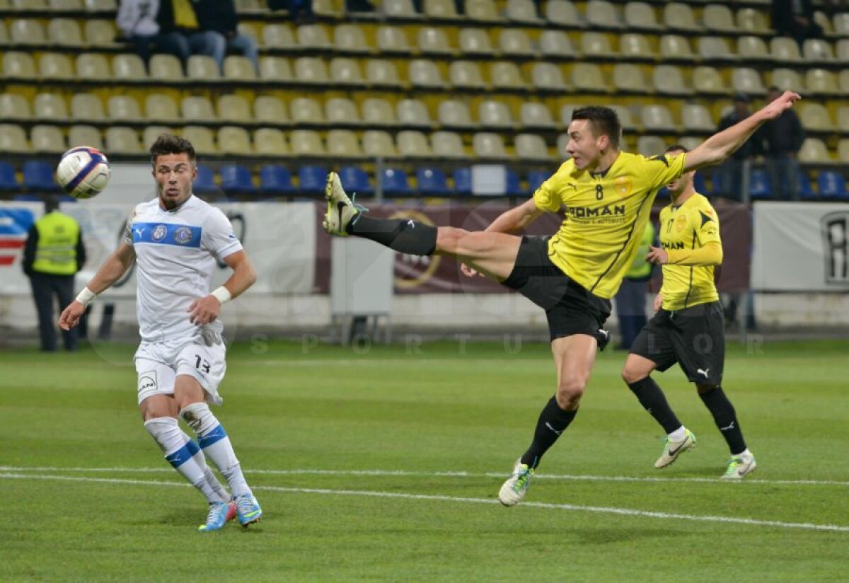FOTO şi VIDEO Victoria "veteranilor" » Braşov s-a distrat cu Viitorul, scor 4-0