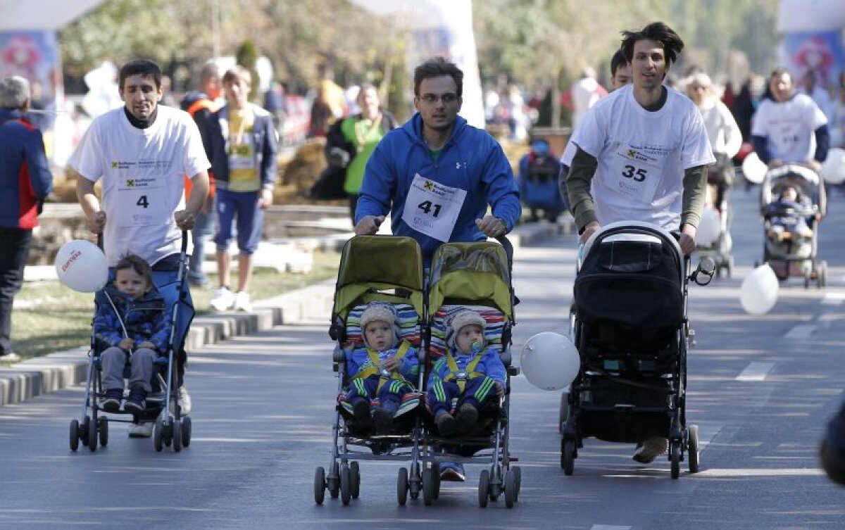 Orăşelul copiilor activi » Peste 1.800 de copii au alergat ieri în Bucureşti, în "prologul" Maratonului Internaţional de azi