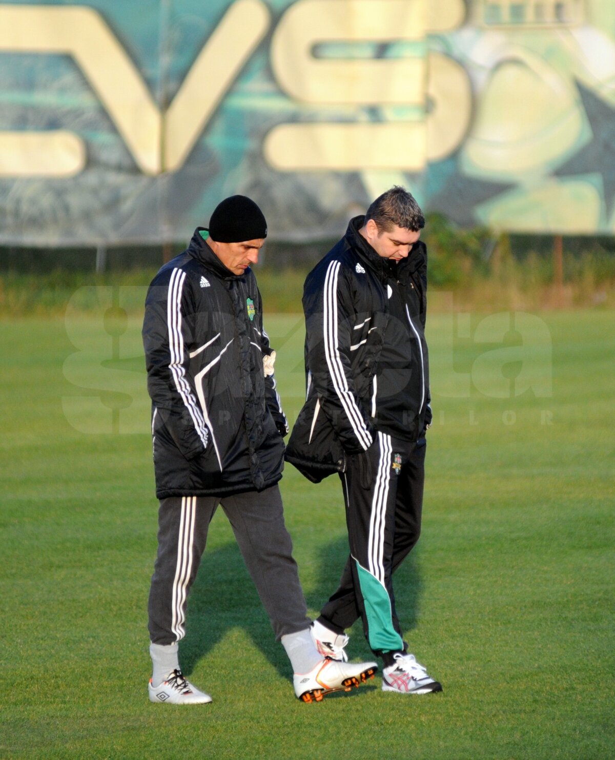 FOTO EXCLUSIV Ciobotariu s-a înţeles cu Porumboiu şi a condus deja primul antrenament al Vasluiului