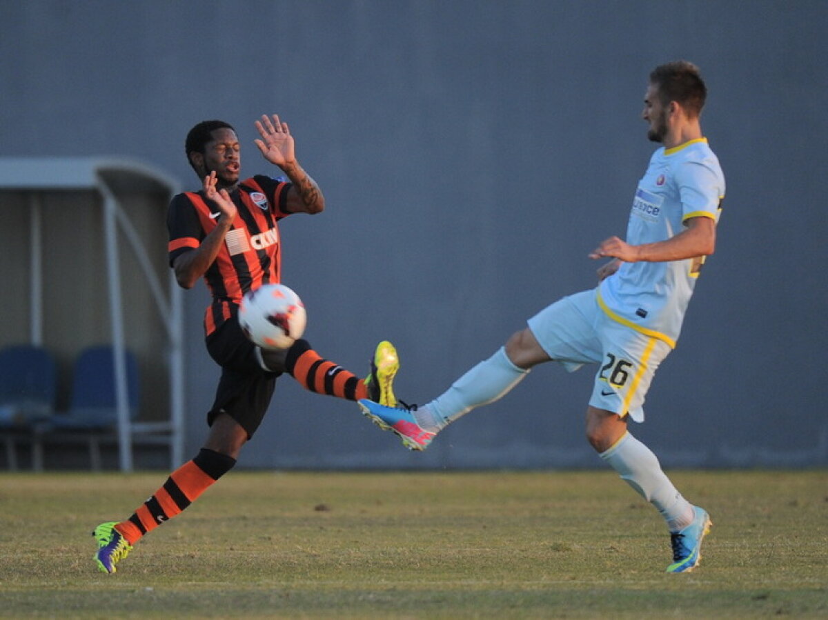 VIDEO şi FOTO Steaua - Şahtior 1-4 » Sud-americanii lui Lucescu au umilit rezervele roş-albaştrilor