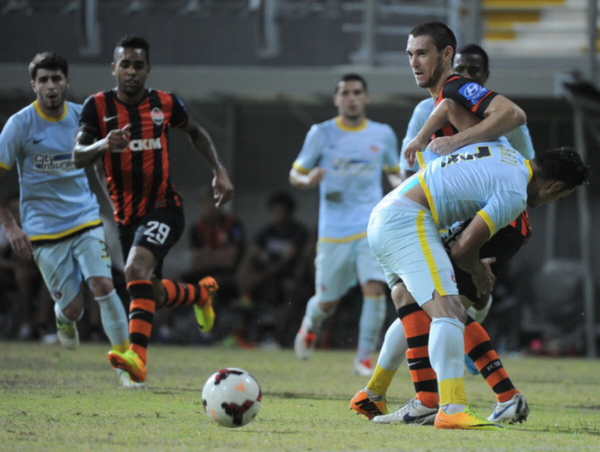 VIDEO şi FOTO Steaua - Şahtior 1-4 » Sud-americanii lui Lucescu au umilit rezervele roş-albaştrilor