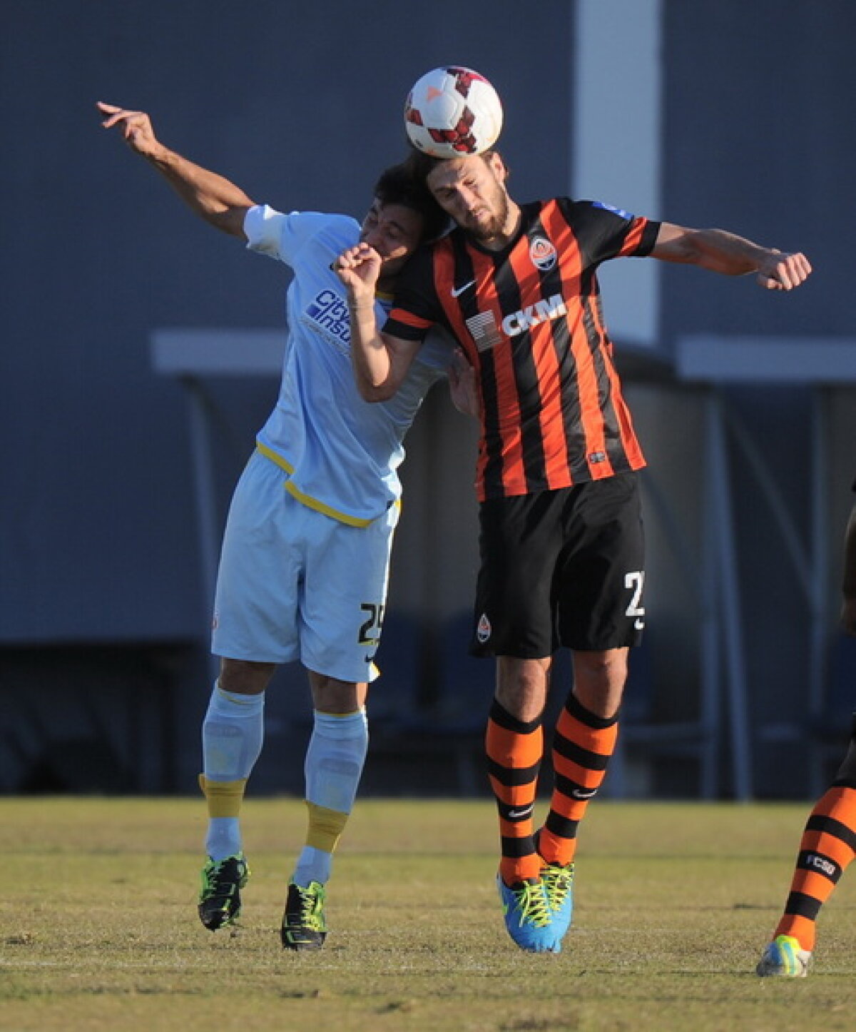 VIDEO şi FOTO Steaua - Şahtior 1-4 » Sud-americanii lui Lucescu au umilit rezervele roş-albaştrilor