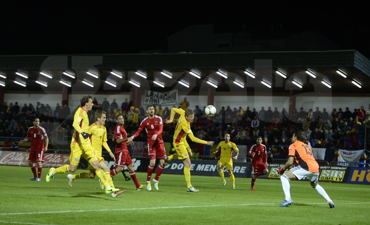 FOTO şi VIDEO Andorra - România 0-4 » Tricolorii au înscris de patru ori, dar s-au întrecut şi în ratări