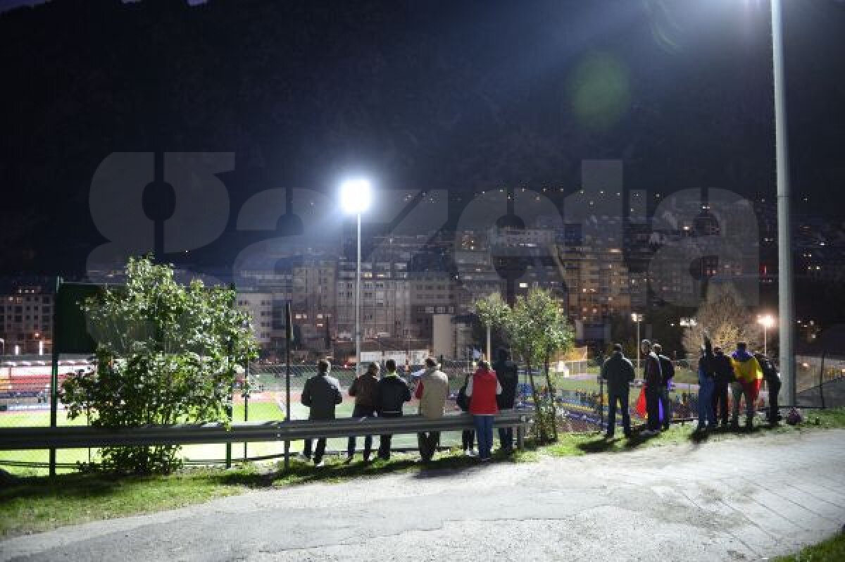 FOTO Andorra, pămînt românesc! » Stadionul Comunal din La Vella a fost sub ocupaţia a aproape 600 de români sosiţi din Spania