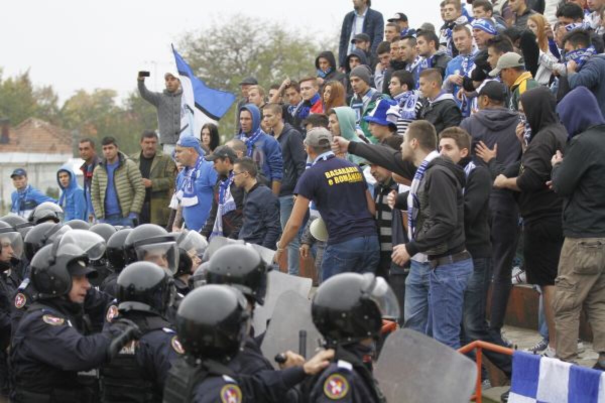 FOTO Gică din Bănie » Vasile Gheorghe a adus victoria juveţilor, 1-0 cu CSM Rm. Vîlcea, iar Universitatea a urcat pe locul 2