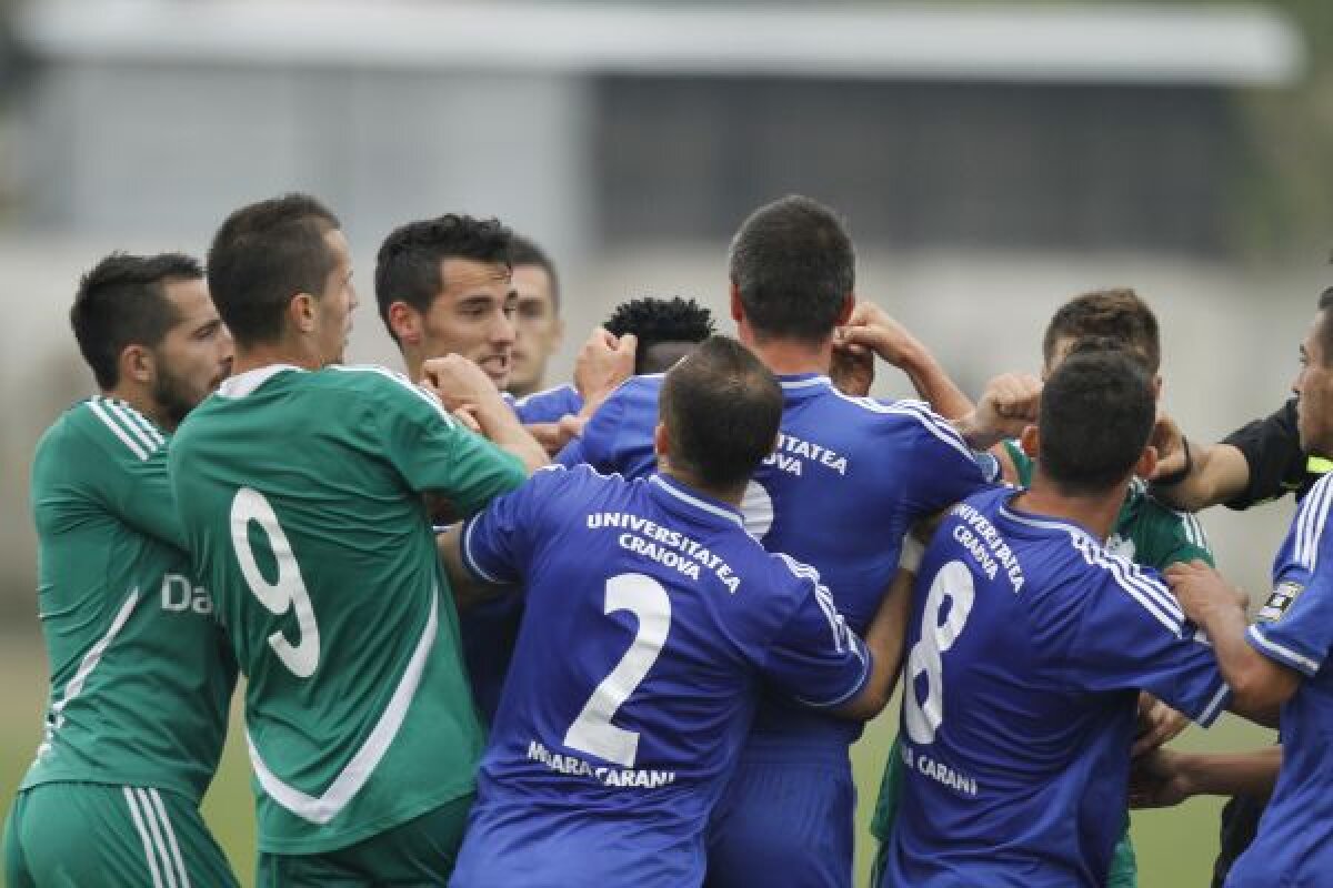 FOTO Gică din Bănie » Vasile Gheorghe a adus victoria juveţilor, 1-0 cu CSM Rm. Vîlcea, iar Universitatea a urcat pe locul 2