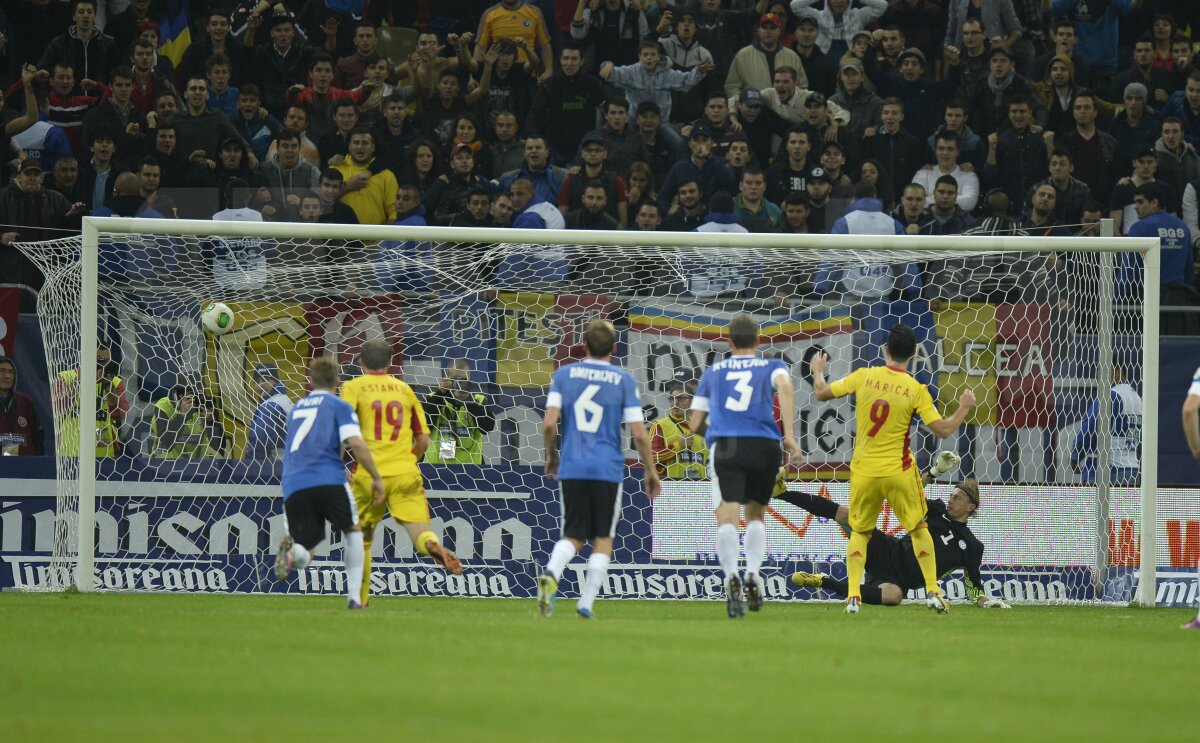 FOTO şi VIDEO România - Estonia 2-0 » Tricolorii s-au calificat la barajul pentru CM din 2014