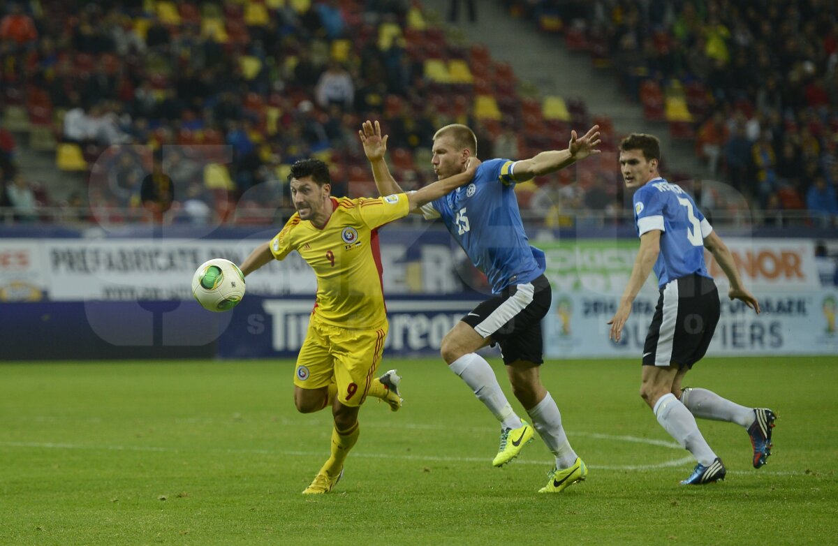 FOTO şi VIDEO România - Estonia 2-0 » Tricolorii s-au calificat la barajul pentru CM din 2014