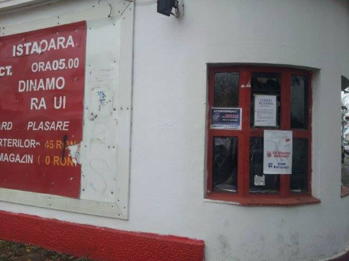 FOTO Campanie agresivă a fanilor: "La Dinamo vrem dinamovişti!" » Baza din Ştefan cel Mare, împînzită cu mesaje anti-Steaua