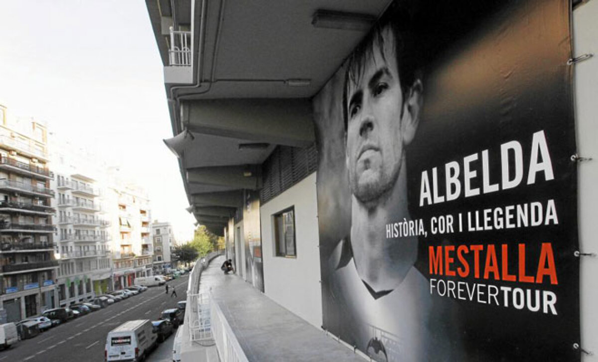 FOTO Valencia şi-a modernizat arena » Un liliac imens a pus stăpînire pe stadionul Mestalla