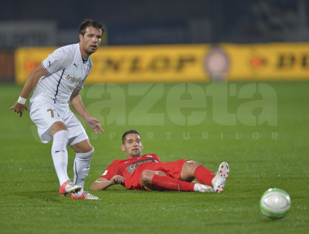 VIDEO şi FOTO Astra - Dinamo 2-1 » "Cîinii" se scufundă în clasament, Astra ţine aproape de Steaua