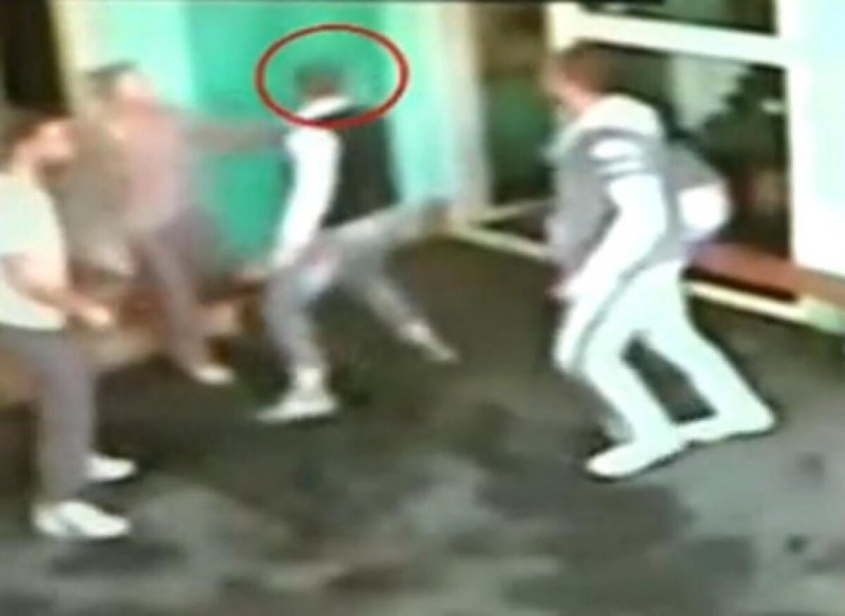 VIDEO Pumni şi picioare! » Fostul stelist Marian Aliuţă, implicat într-o bătaie