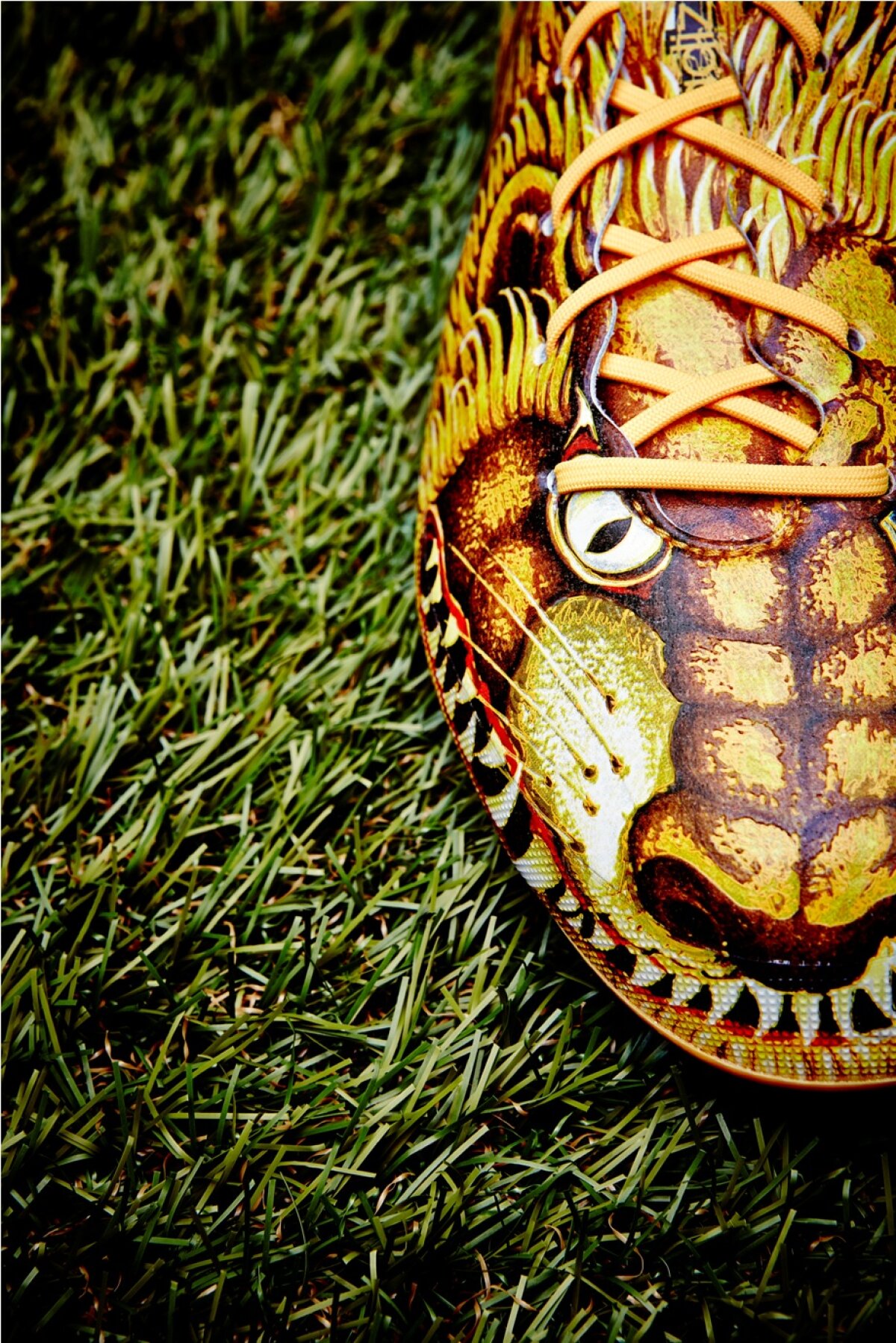 GALERIE FOTO Adidas lansează gheata Yohji Yamamoto adizero f50 inspirată din cultura japoneză!