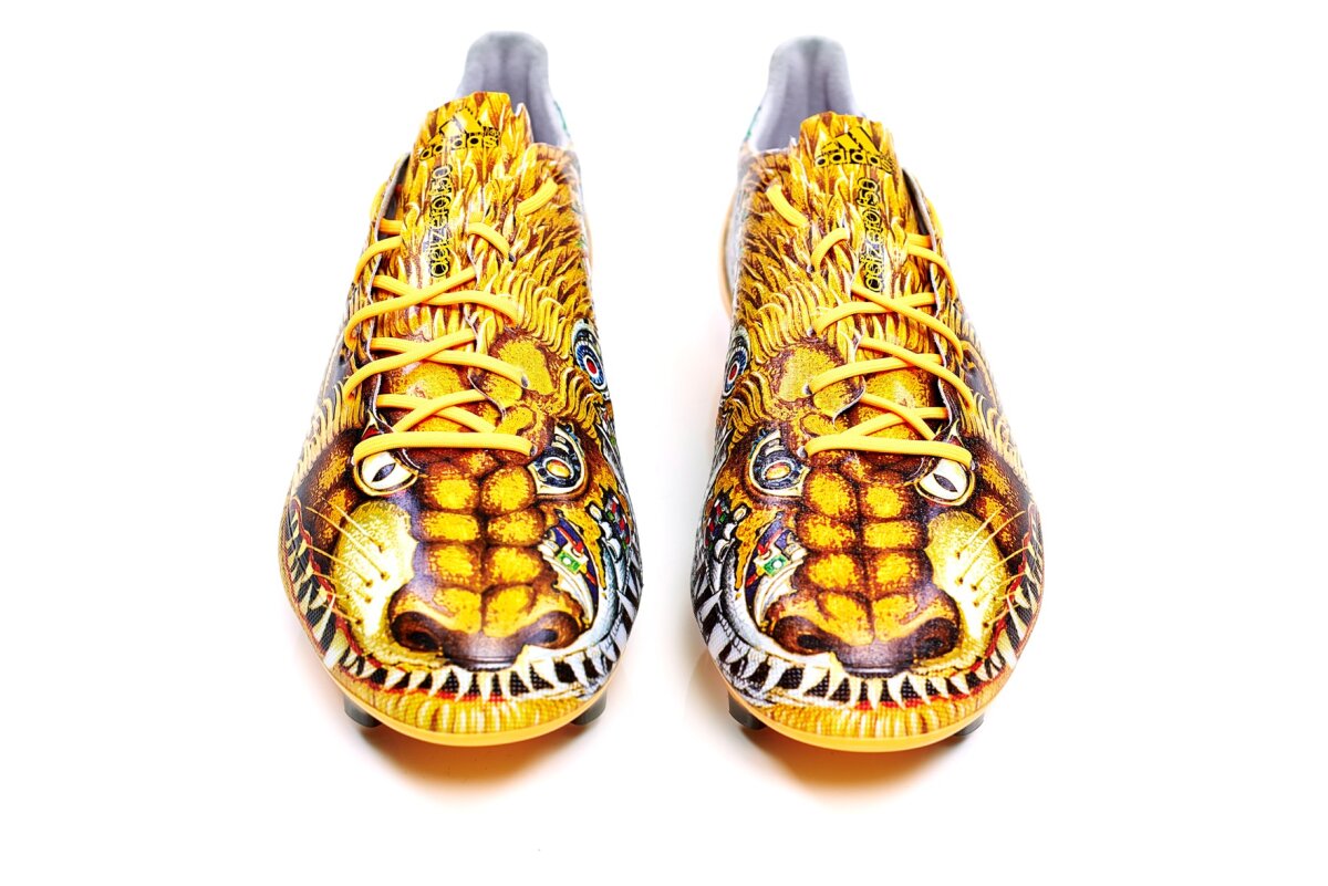 GALERIE FOTO Adidas lansează gheata Yohji Yamamoto adizero f50 inspirată din cultura japoneză!