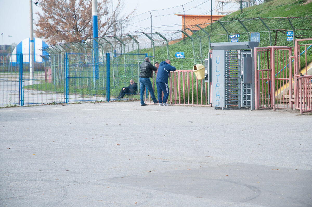 UPDATE Deşi a venit cu documentele, Ştiinţa n-a fost lăsată pe "Ion Oblemenco"! FOTO Mititelu a cedat nervos