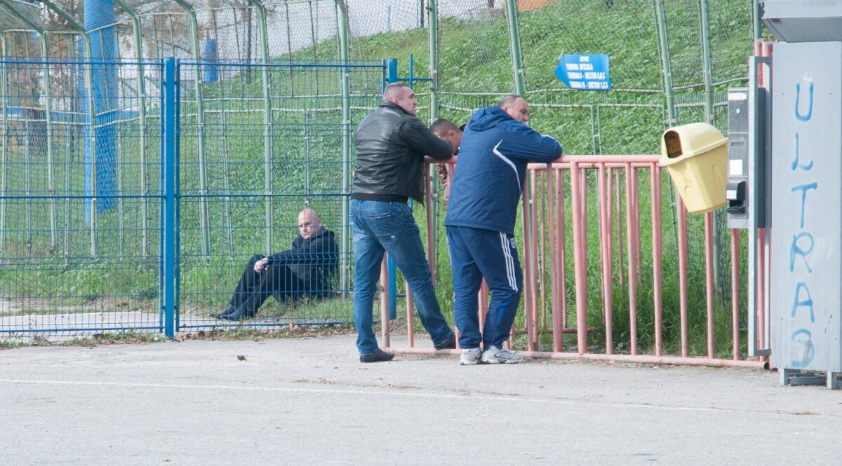 UPDATE Deşi a venit cu documentele, Ştiinţa n-a fost lăsată pe "Ion Oblemenco"! FOTO Mititelu a cedat nervos