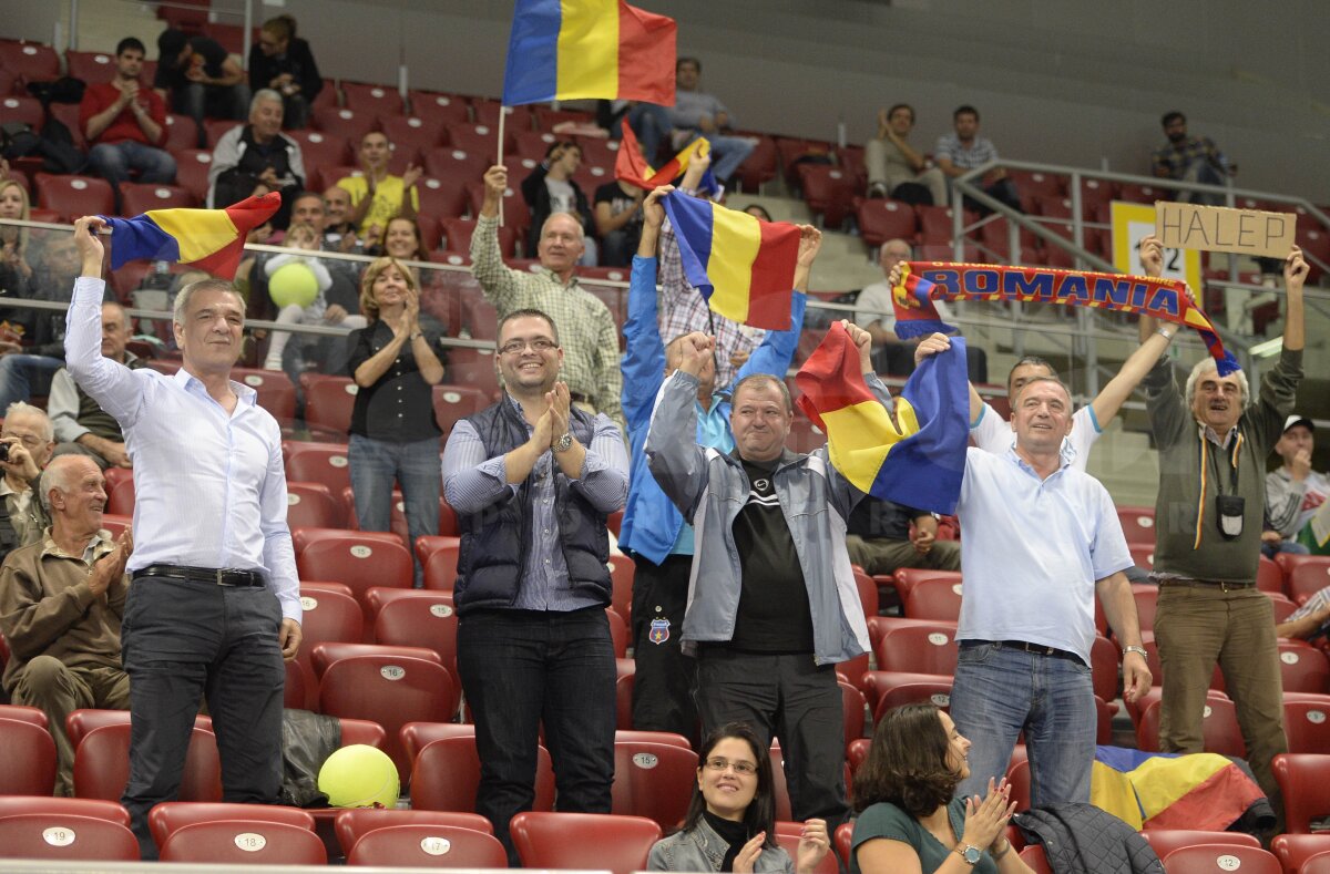 FOTO Halep continuă drumul în Tournament of Champions » Românca a învins-o şi pe Cornet şi e în semifinale!