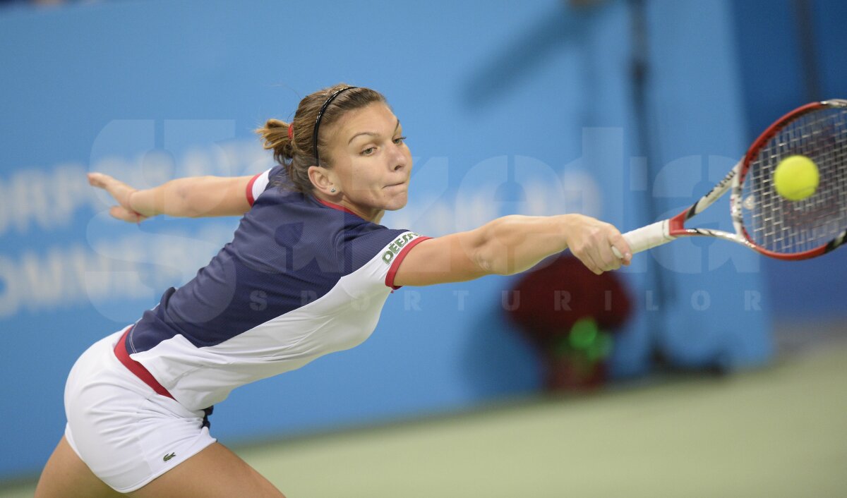 FOTO Halep continuă drumul în Tournament of Champions » Românca a învins-o şi pe Cornet şi e în semifinale!